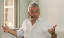 Si la métaphore m’était contée. La magie du « comme si» dans l’hypnothérapie du possible Si la métaphore m’était contée. La magie du « comme si» dans l’hypnothérapie du possible