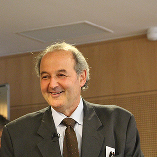 Dans les blocs opératoires. Dr Marc Galy Dans les blocs opératoires. Dr Marc Galy