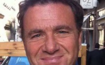 Avec le patient douloureux chronique. Julien Nizard Avec le patient douloureux chronique. Julien Nizard